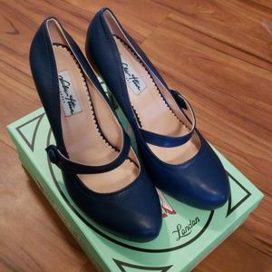 NWT Lulu Hun (Collectif) Navy Dolly High Heel